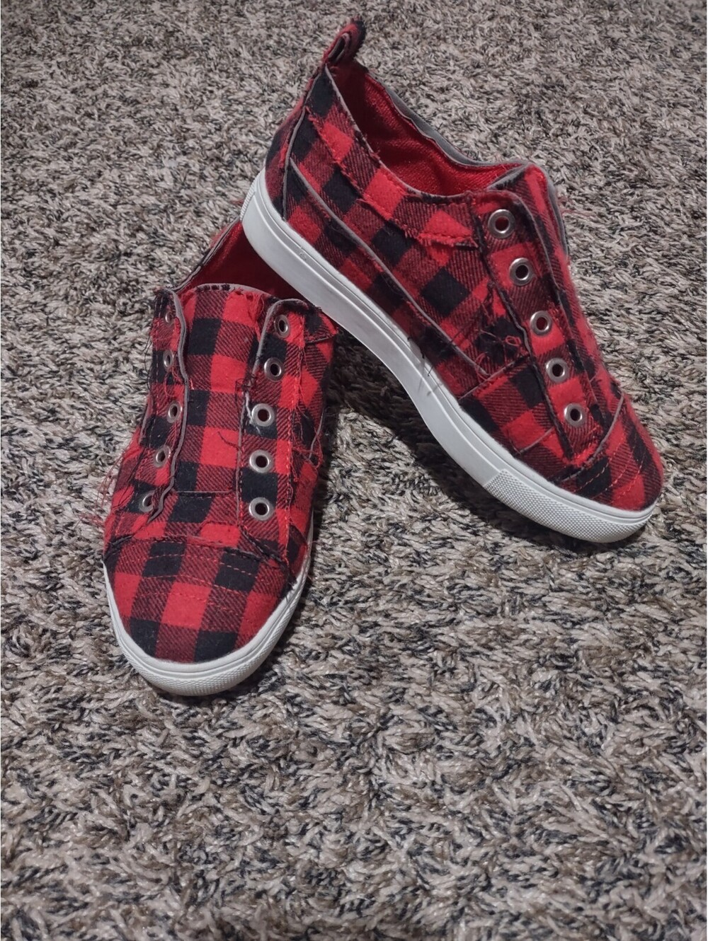 Women's Red And Black Plaid Shoes Size 6